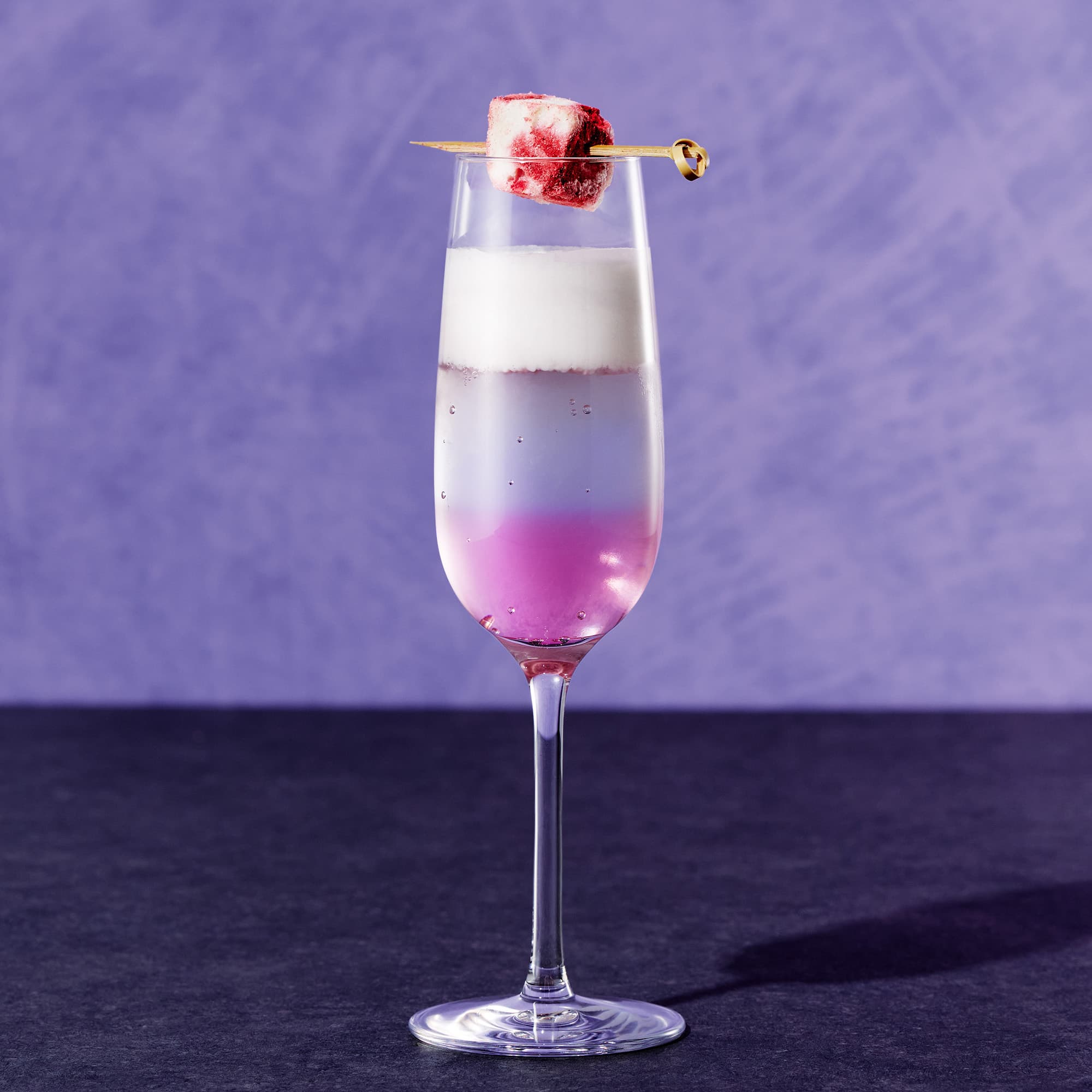 【スターバックス】桜 アリュール ストロベリー フィズ（スピリットフリー）