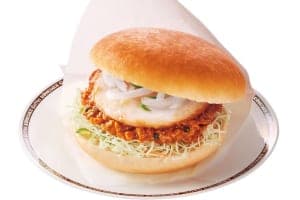 『コメダ』と『ドムドムハンバーガー』コラボ！辛旨肉そぼろがクセになる「台湾ミンチのコメドムバーガー」1/29発売！