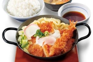 ロースカツに海老フライ、〆のうどんまで!?『かつや』「鍋焼きカツ煮定食」2/13より発売